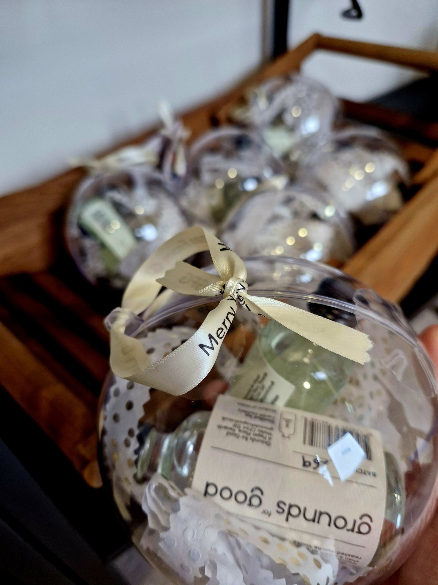 JUMBO SPIRITS BAUBLE